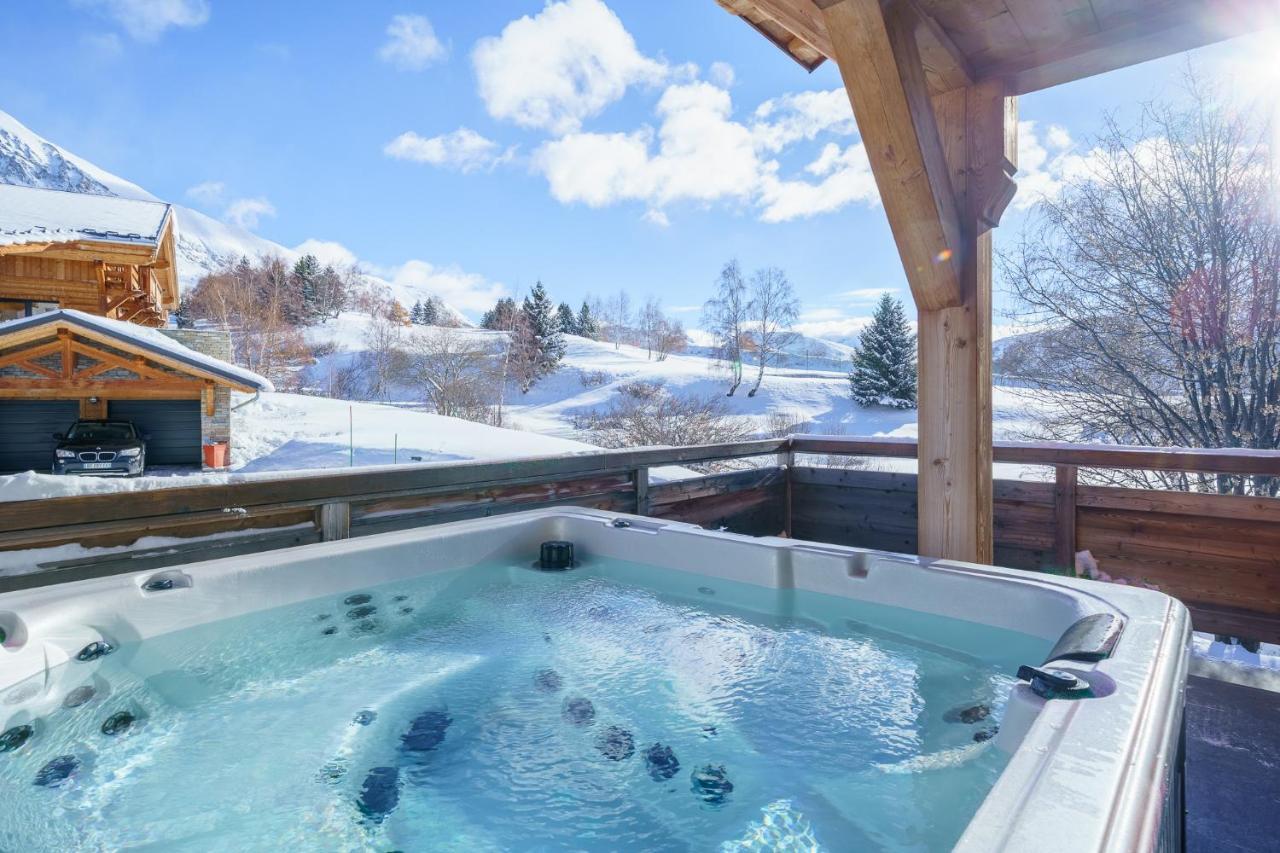 Les Balcons Du Golf Chalet *